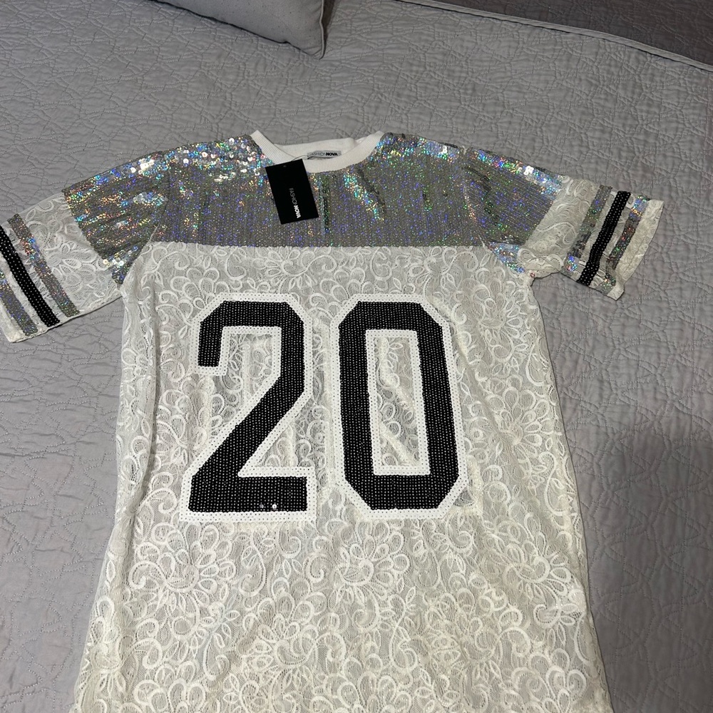 White Lace and sequin jersey style long oversized top